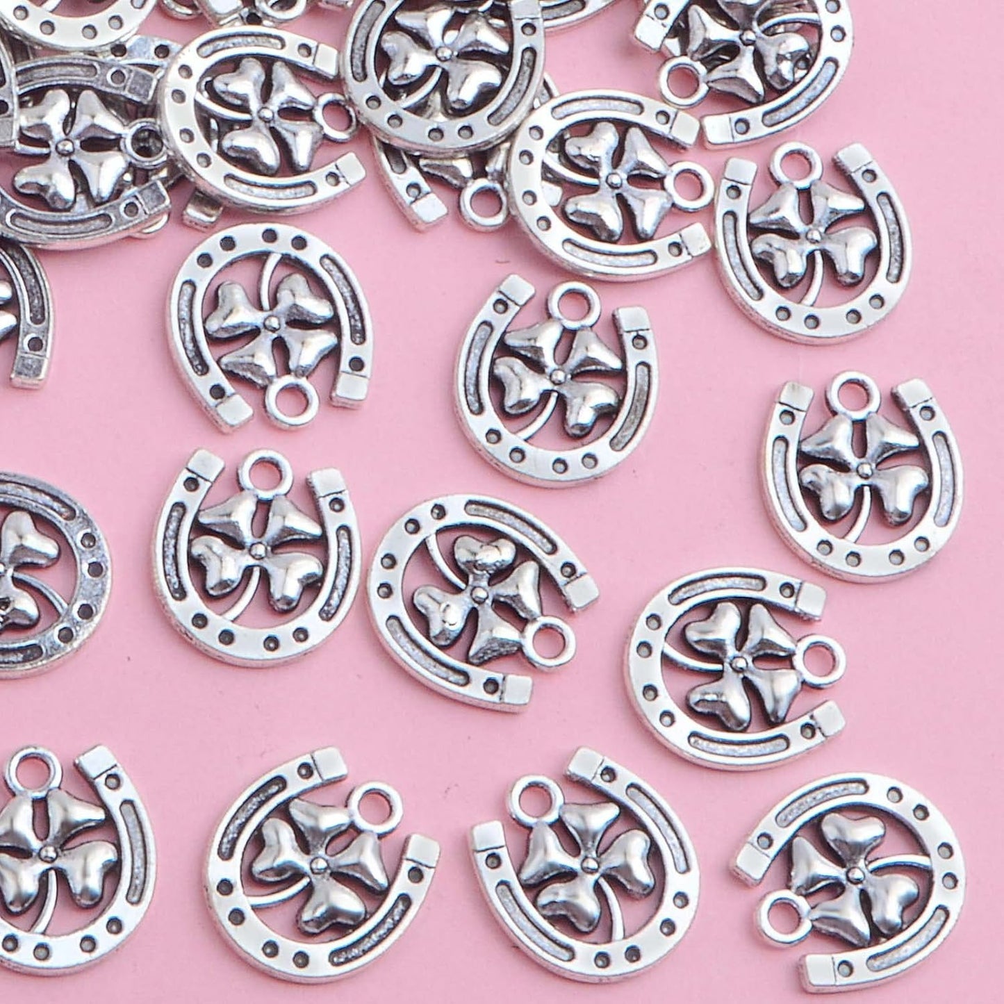 50pcs Antique Silver Horseshoe Charms Alloy Four Leaf Clover Pendants U Shaped Lucky Clover Horseshoe Charms for DIY Bracelet Necklace Jewelry Making Crafting, Hole: 2.7 mm